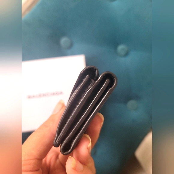 Balenciaga black envelope wallet with box and cards - Picture 8 of 11